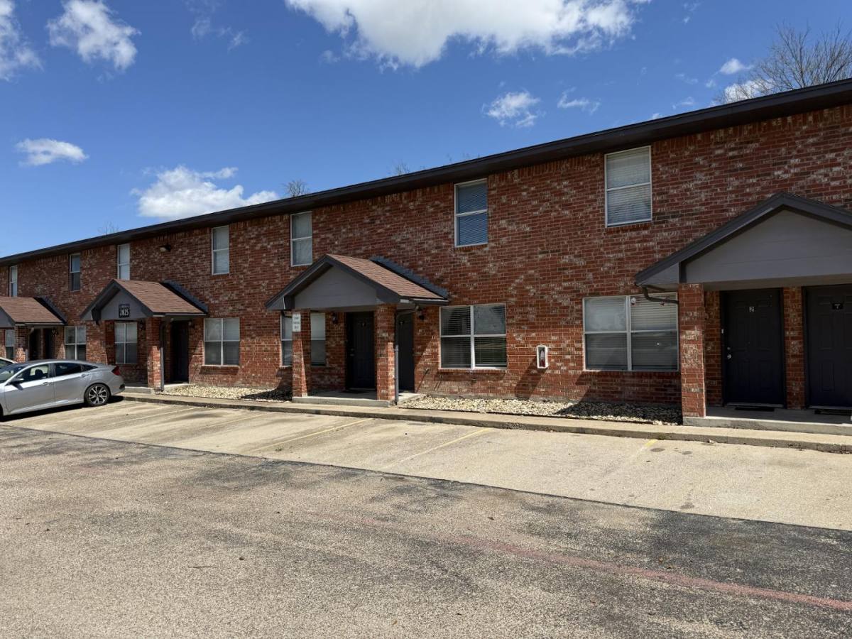 Townhouse for rent at 2825 Cedar Circle, Killeen, TX 76543