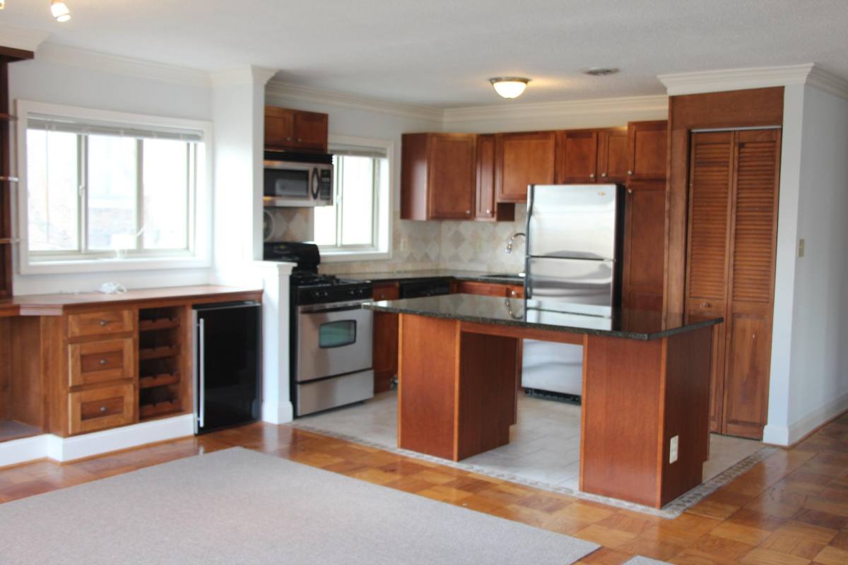 House for rent at 1415 N Oak St, Arlington, VA 22209