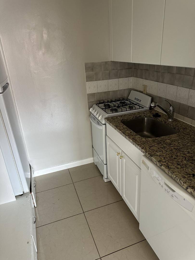 Apartment for rent at 231 Logan, 231 Logan St #6, Denver, CO 80203