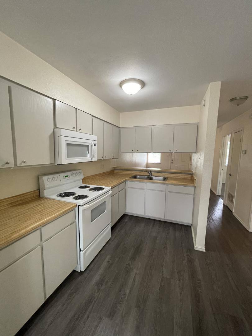 Apartment for rent at San Jose, 500 Burton Ave, San Antonio, TX 78221