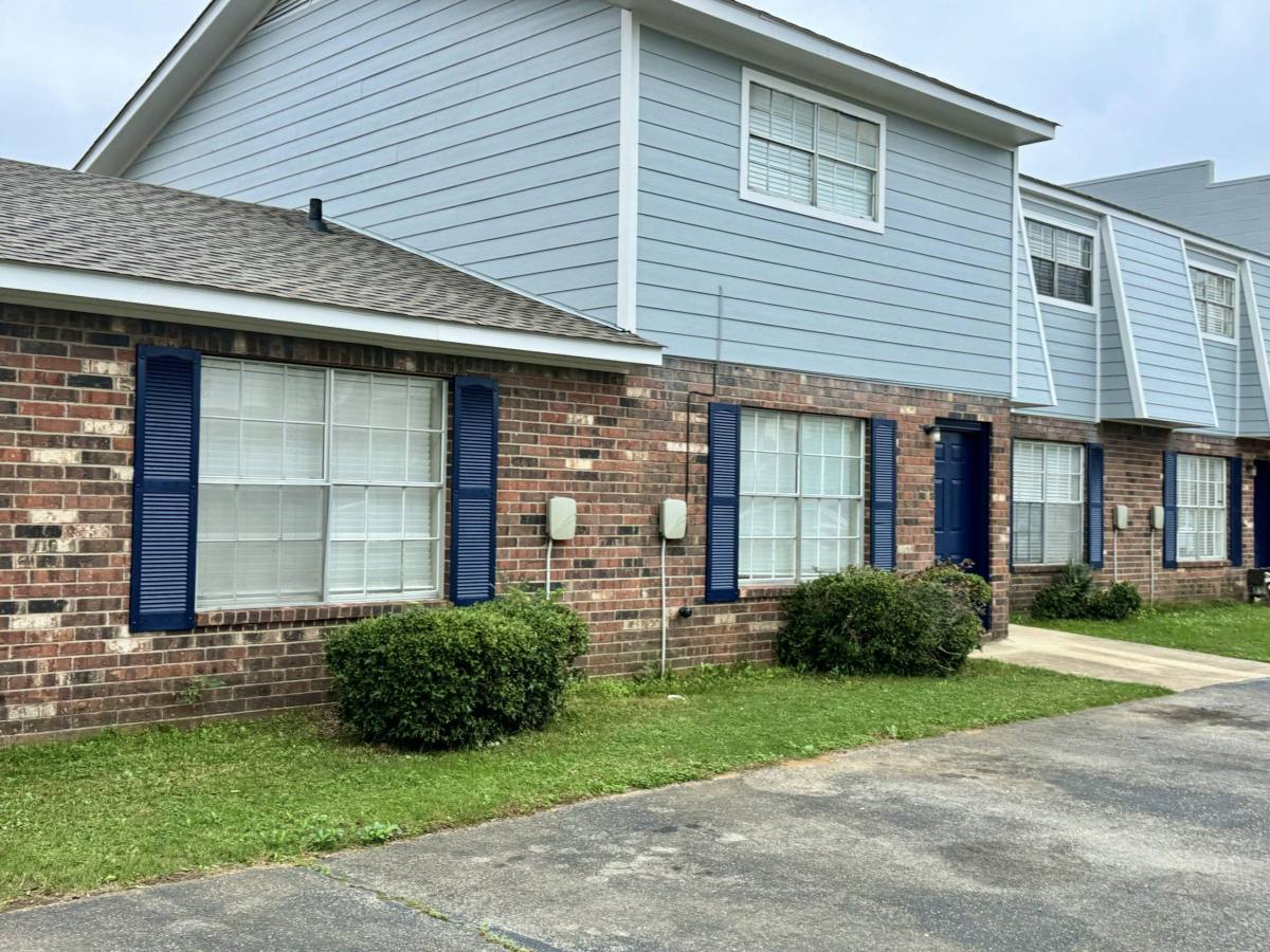 Townhouse for rent at 2700 W Main St #78, Tupelo, MS 38801