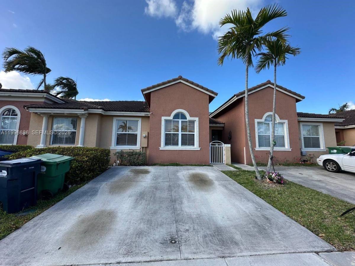 Townhouse for rent at 10985 SW 239th Terrace, Homestead, FL 33032