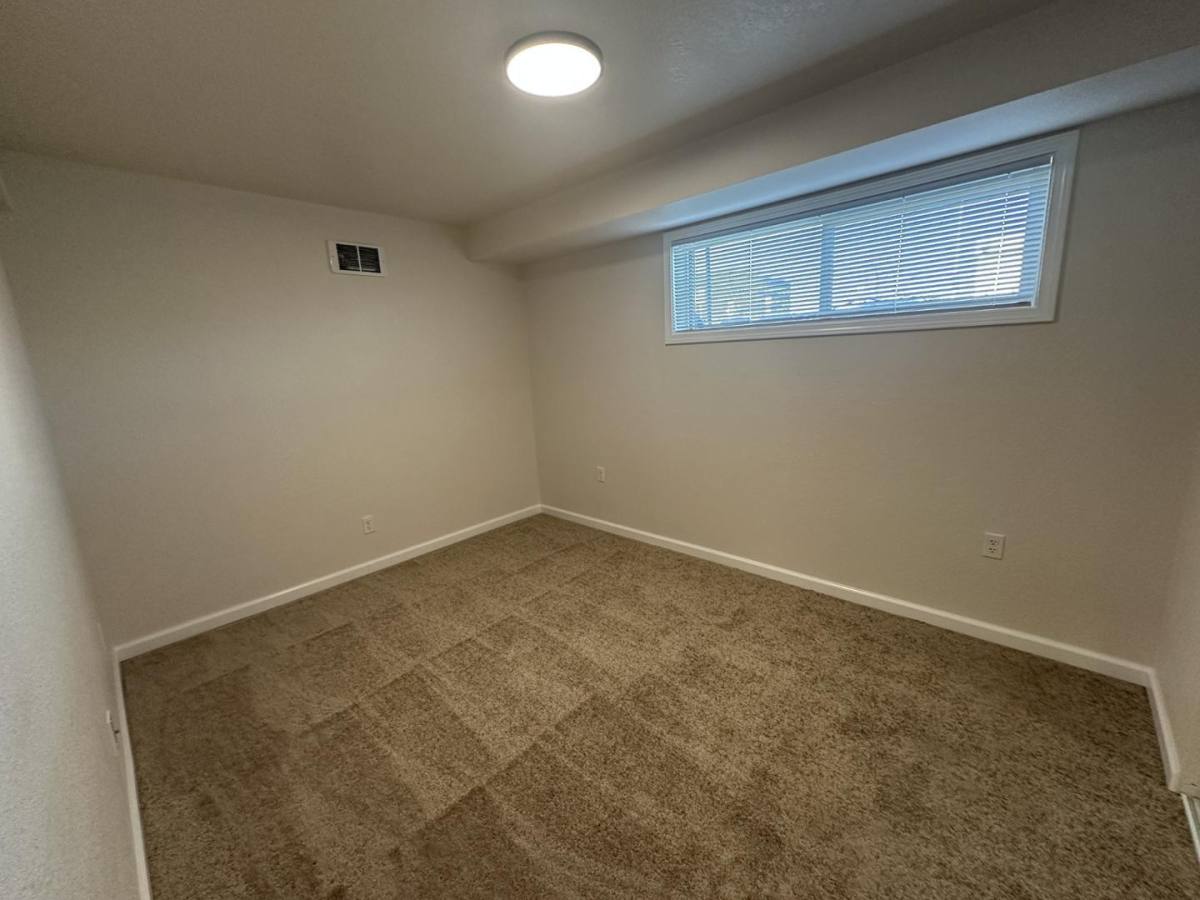 Apartment for rent at 1505 Orchard St #35, Eugene, OR 97403