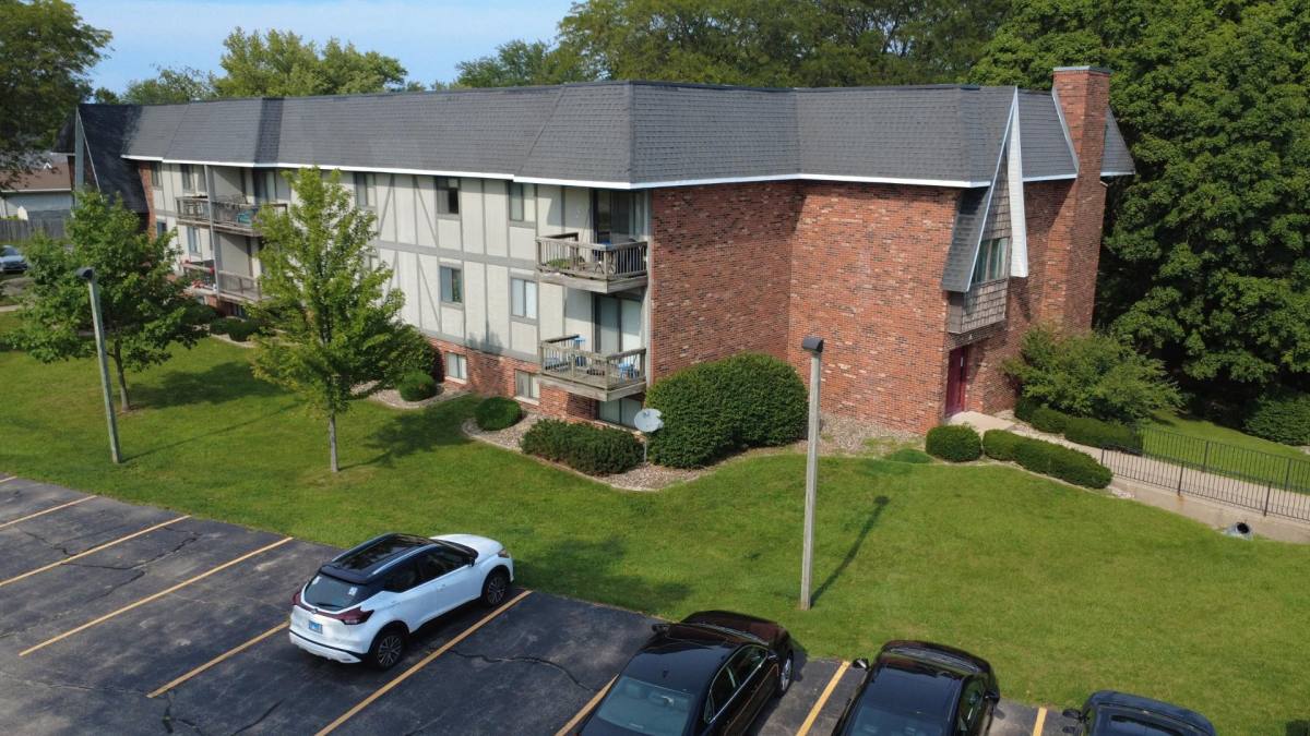 Apartment for rent at 12300 N Brentfield Dr #102 C, Dunlap, IL 61525
