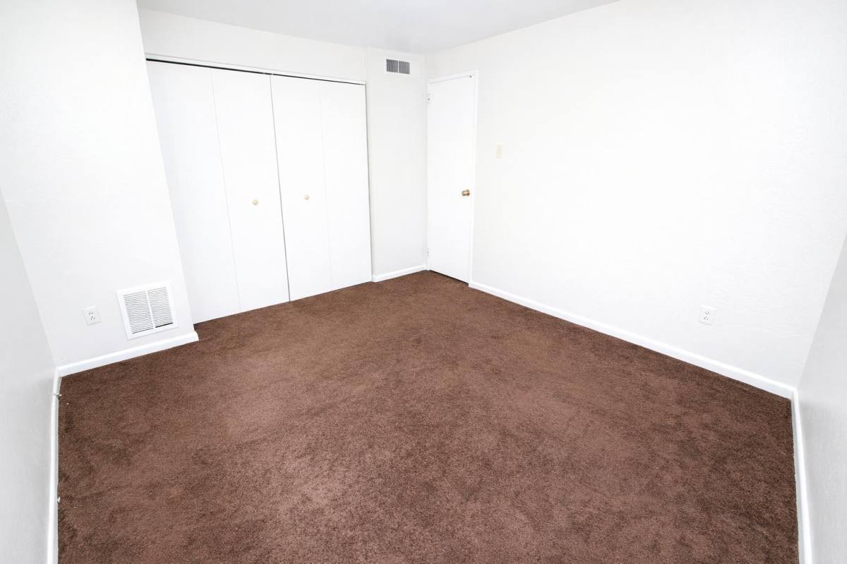 Apartment for rent at James Manor, 5527 5529 5531 Ellsworth Ave, Pittsburgh, PA 15232