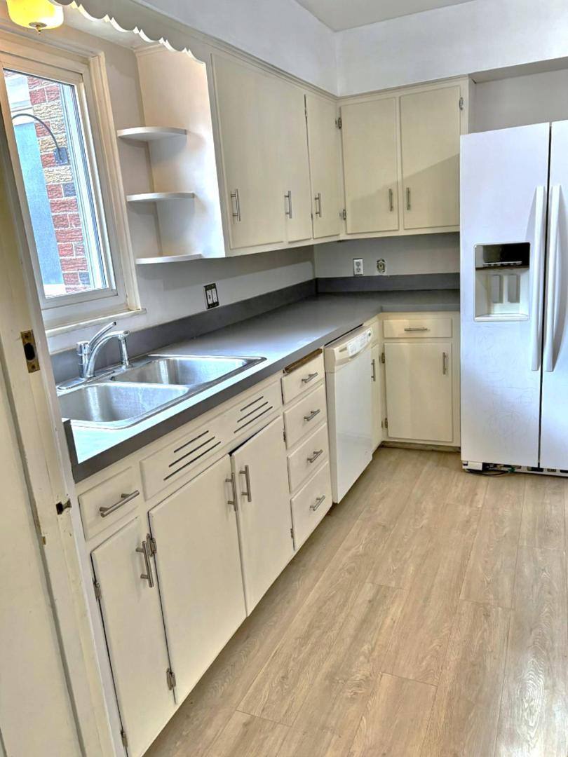 Condo for rent at 4033 Hillandale #4 or D, Toledo, OH 43606
