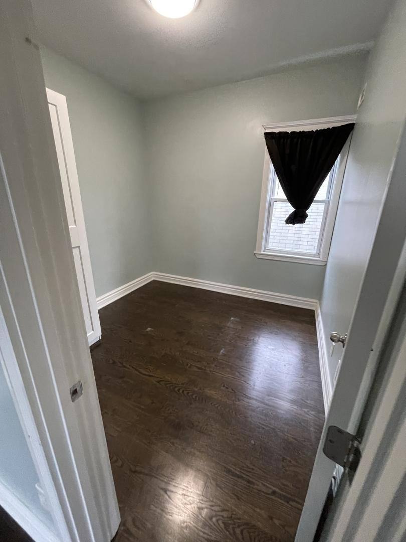 Apartment for rent at 5020 McVicker Ave #2R, Chicago, IL 60630
