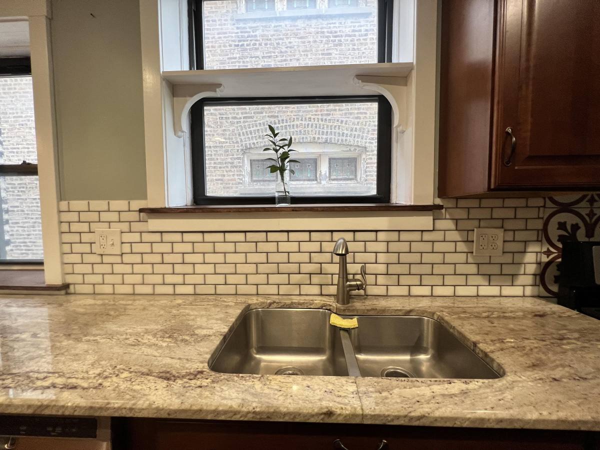 Apartment for rent at 4847 N Washtenaw Ave #2, Chicago, IL 60625
