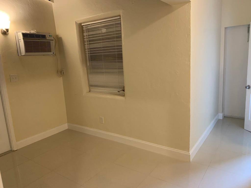 Apartment for rent at Fulford Highlands, 480 NE 162nd St #480, Miami, FL 33162