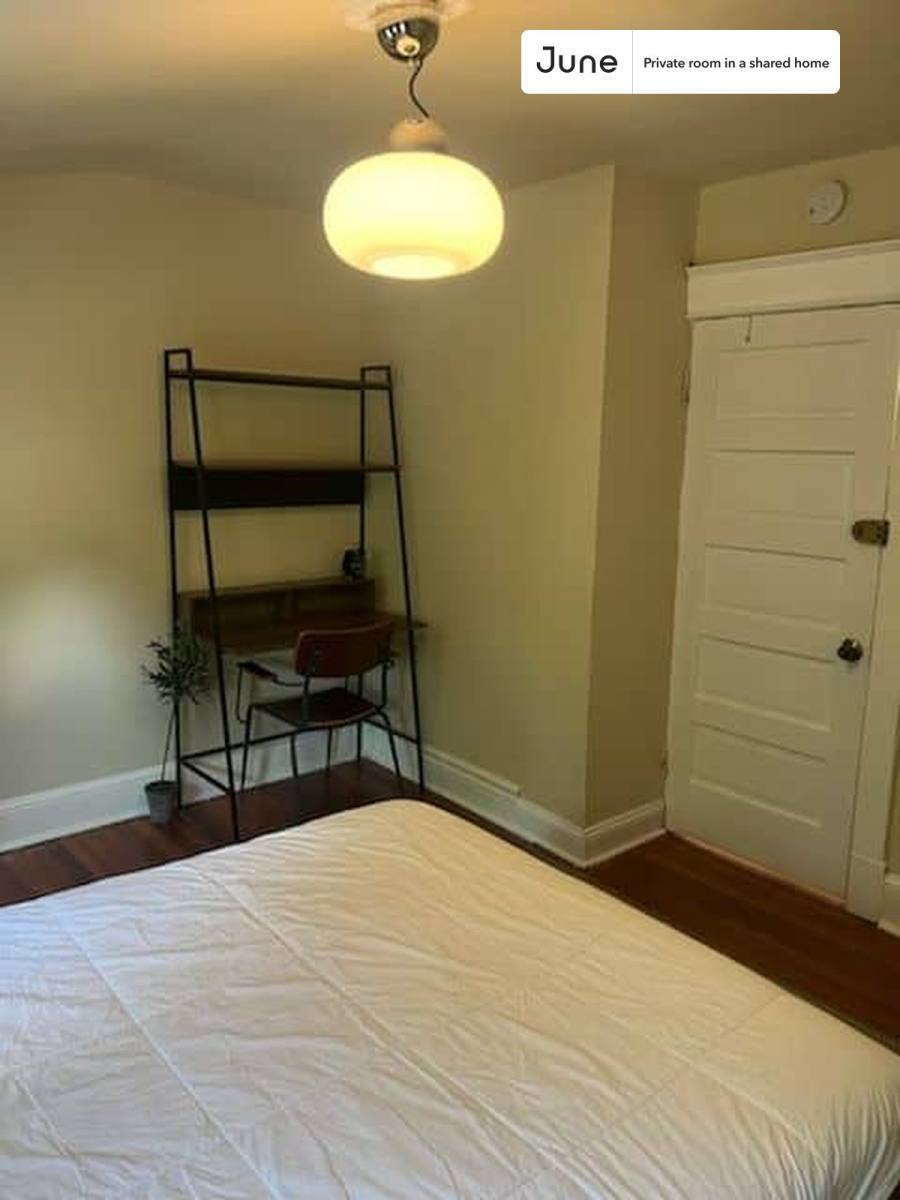 Apartment for rent at 1334 Newton St NE E, Washington, DC 20017