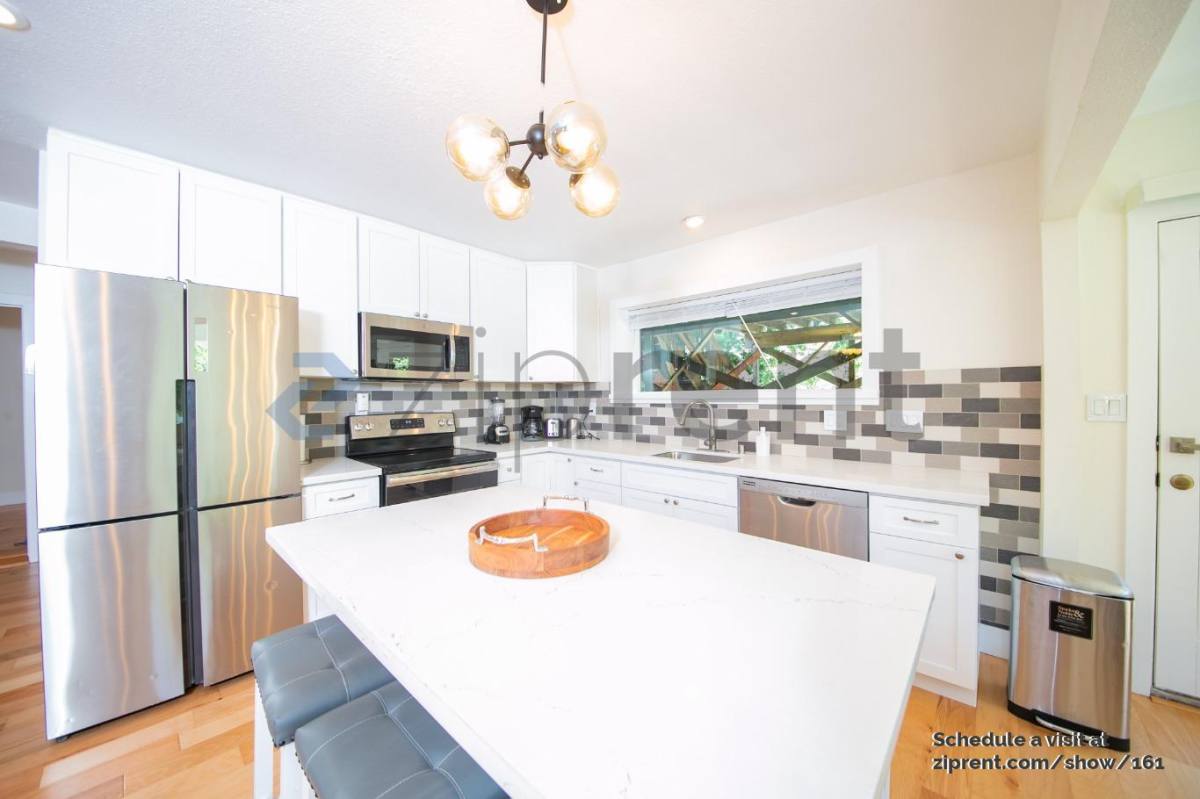 House for rent at 10590 River Dr #B, Forestville, CA 95436