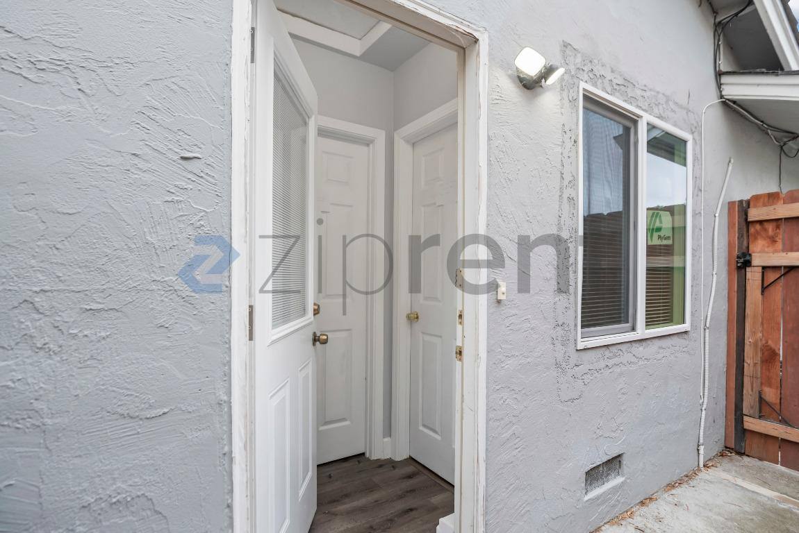Apartment for rent at 1416 Rue Avati #3, San Jose, CA 95131