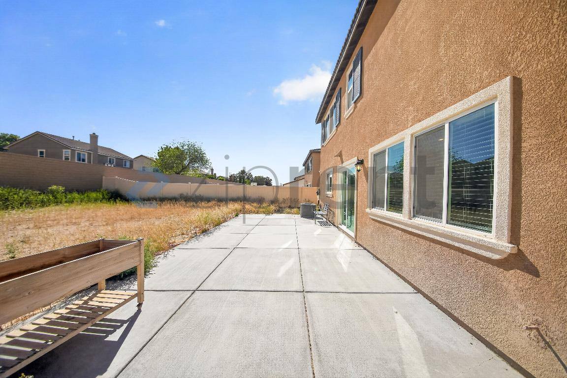 House for rent at 4364 Ave J6, Lancaster, CA 93536