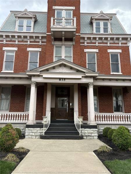 House for rent at 835 York St #1, Newport, KY 41071