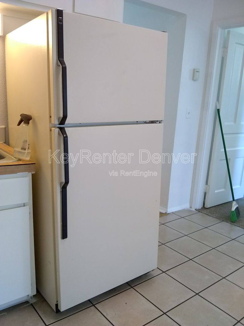 Apartment for rent at 1118 6th St #B, Greeley, CO 80631