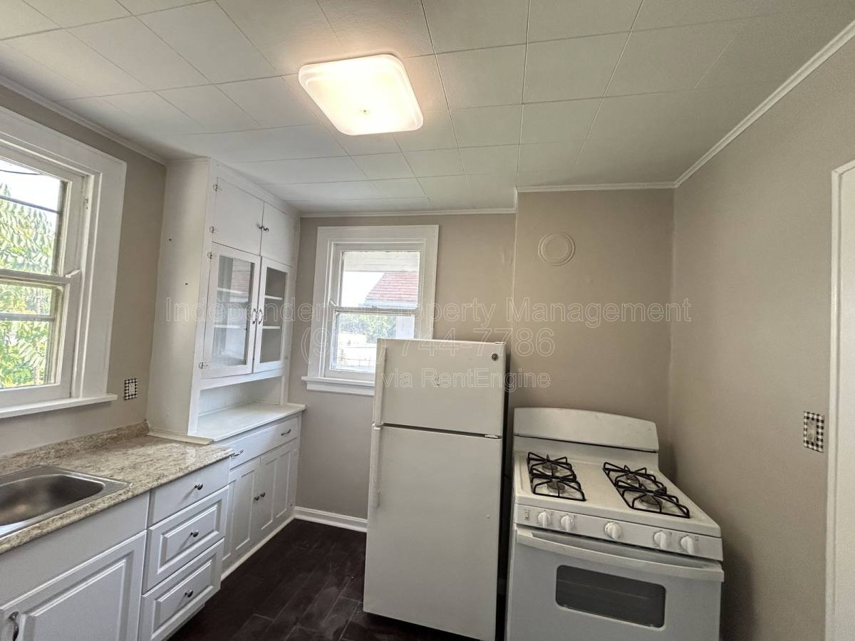 Apartment for rent at 5563 Bosworth Place #2, Cincinnati, OH 45212
