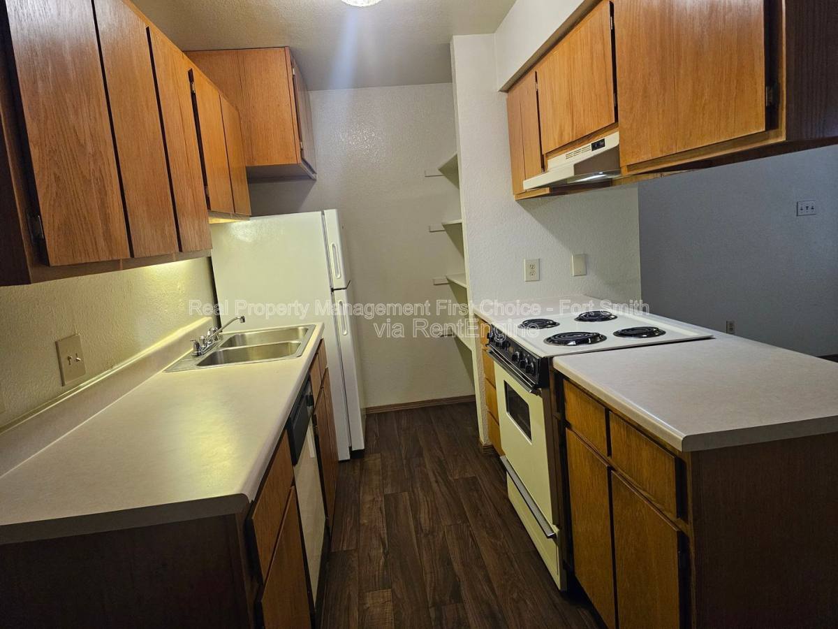 Apartment for rent at 130 Cedar Creek Court #9, Van Buren, AR 72956