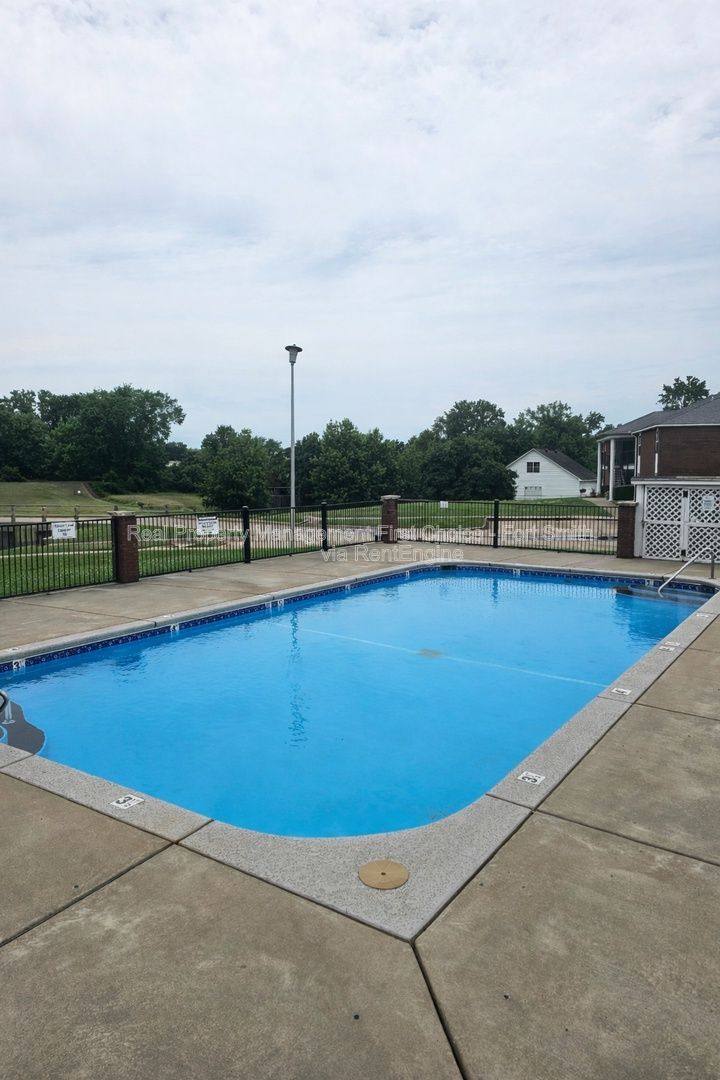 Apartment for rent at 130 Cedar Creek Court #9, Van Buren, AR 72956