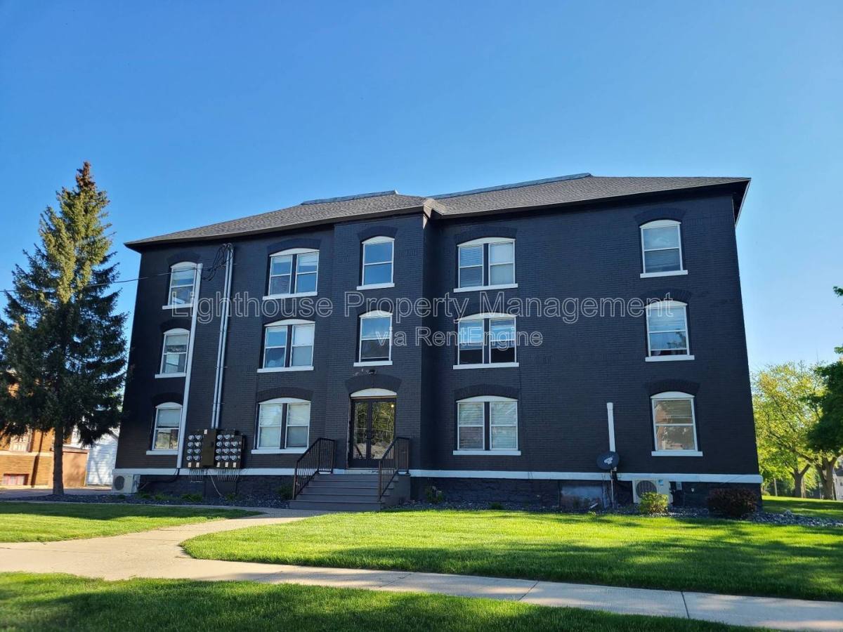 Apartment for rent at 917 Pearl St #15, Saint Joseph, MI 49085