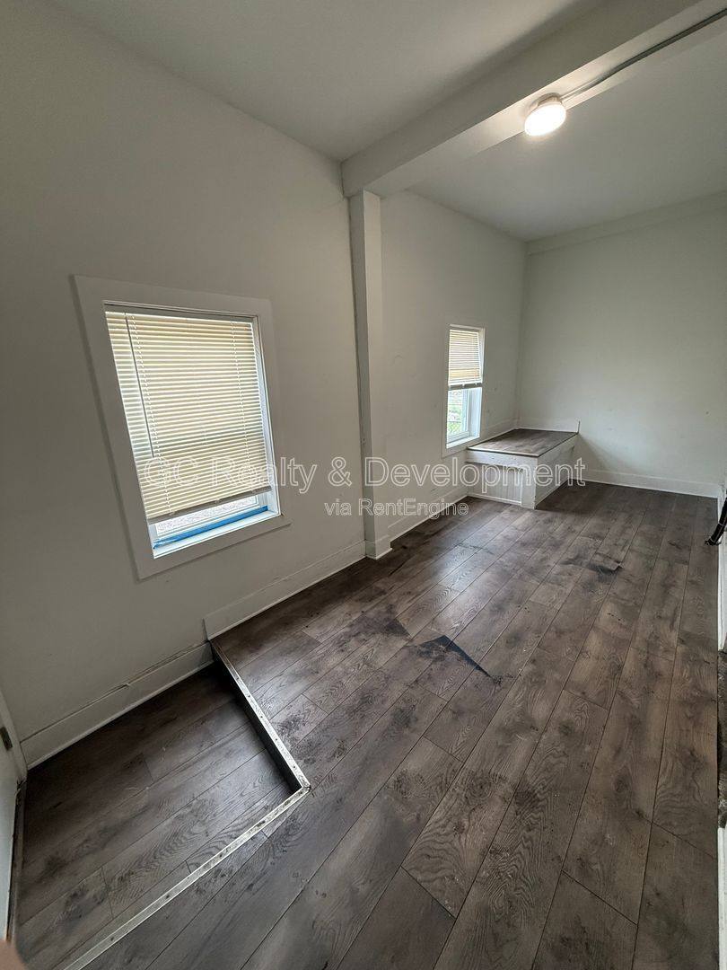 Condo for rent at 6401 S Eberhart Ave #6403 -1, Chicago, IL 60637