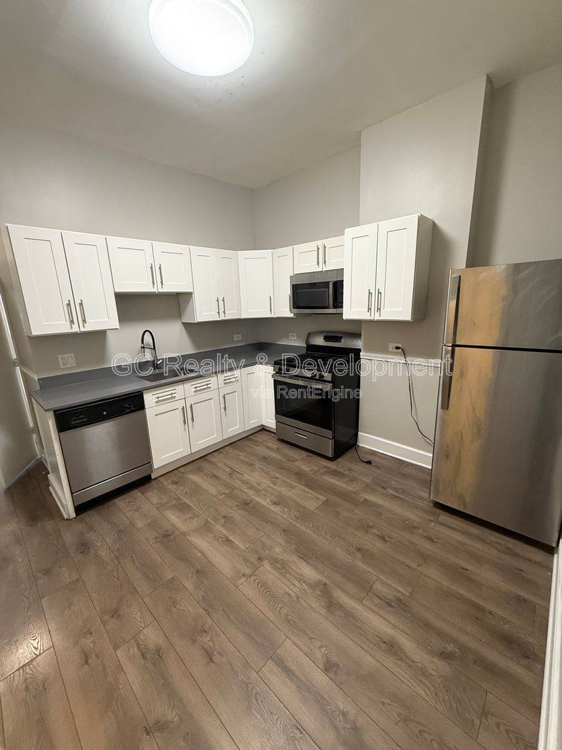 Condo for rent at 6401 S Eberhart Ave #6403 -1, Chicago, IL 60637