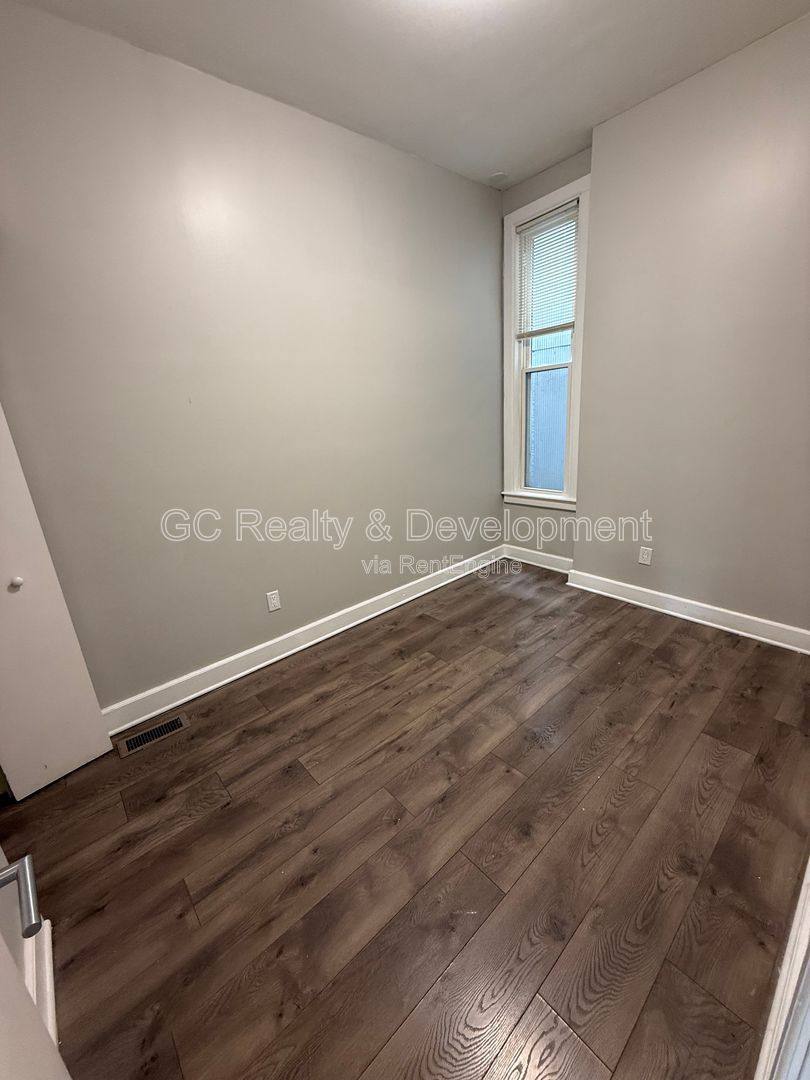 Condo for rent at 6401 S Eberhart Ave #6403 -1, Chicago, IL 60637