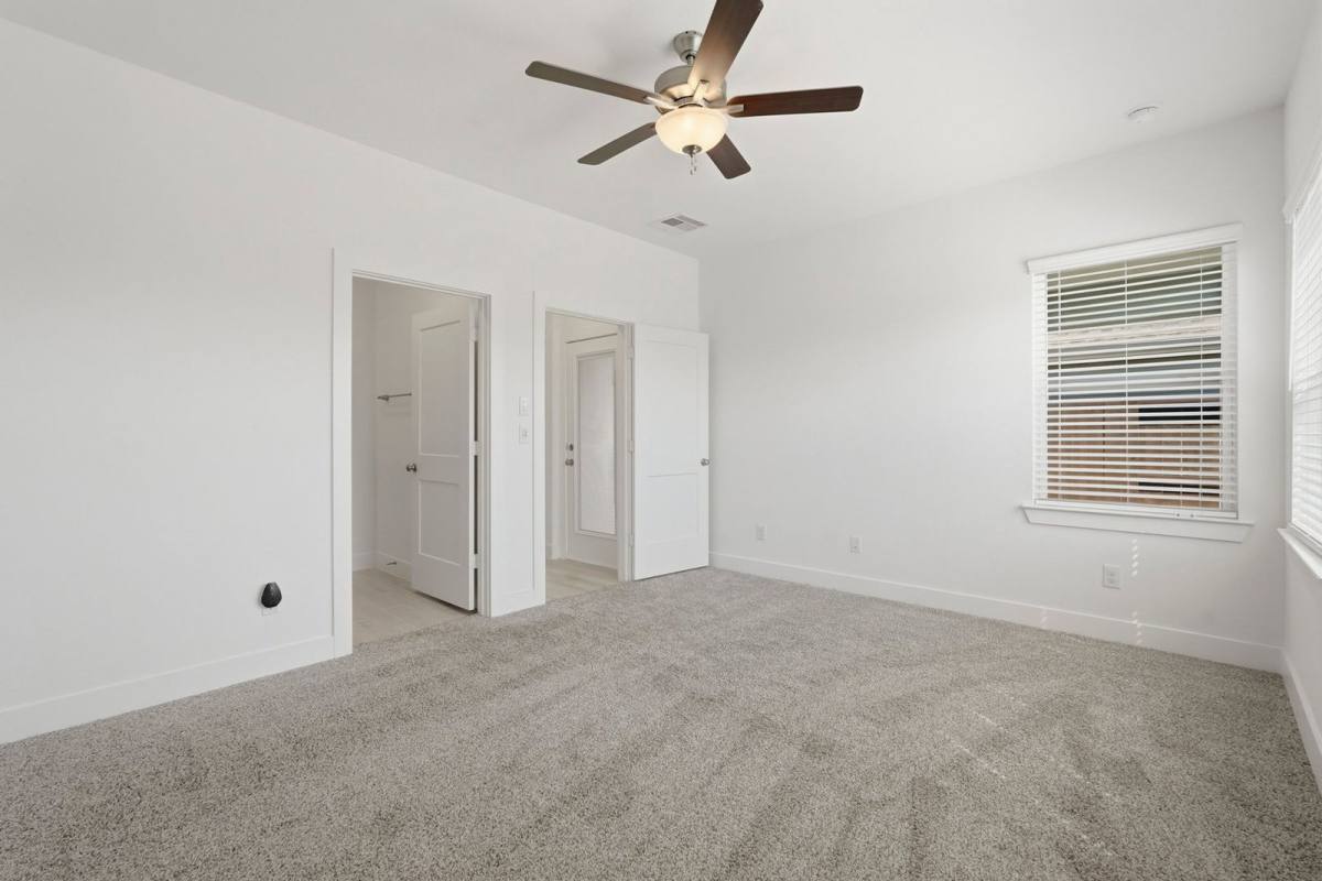 House for rent at 10035 Crescendo Way, Rosharon, TX 77583