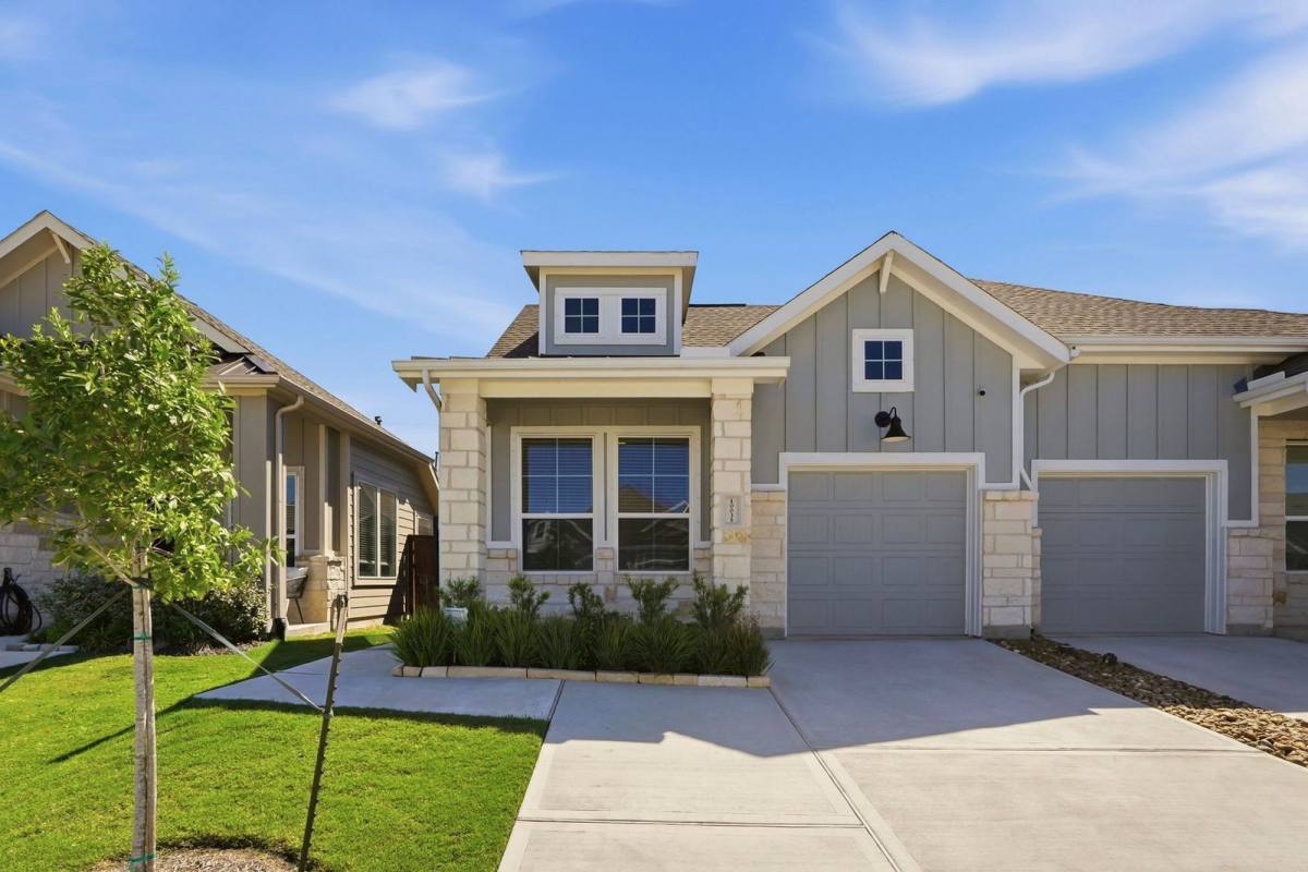 House for rent at 10035 Crescendo Way, Rosharon, TX 77583