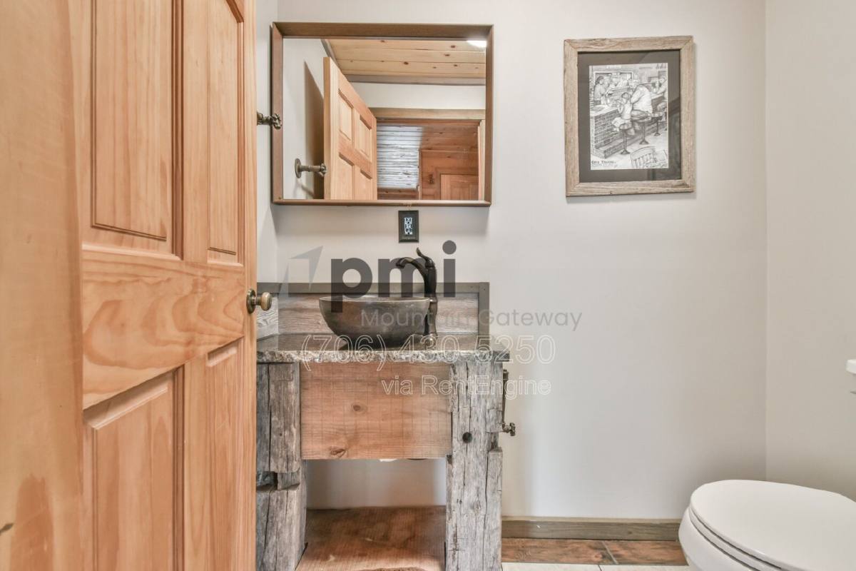 House for rent at 230 Silver Maple Lane, Rabun Gap, GA 30568