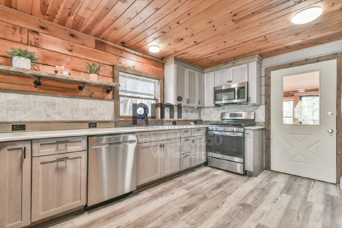 House for rent at 230 Silver Maple Lane, Rabun Gap, GA 30568