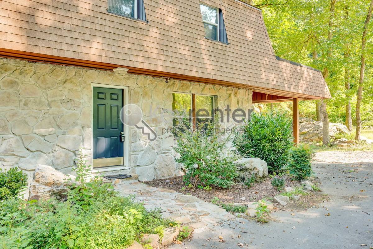 Apartment for rent at 1461 Palisades Rd, Signal Mountain, TN 37377