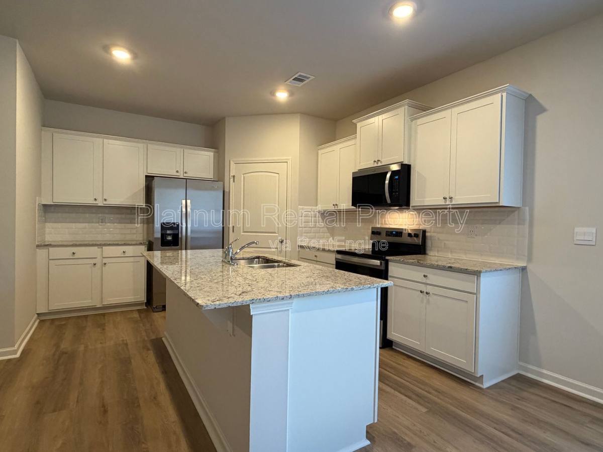 Townhouse for rent at 46 Rustin Ridge, Dahlonega, GA 30533