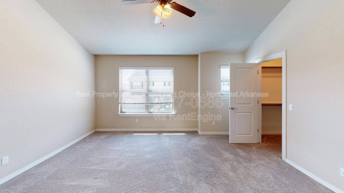 Townhouse for rent at 2711 W Shasta Rd, Rogers, AR 72758