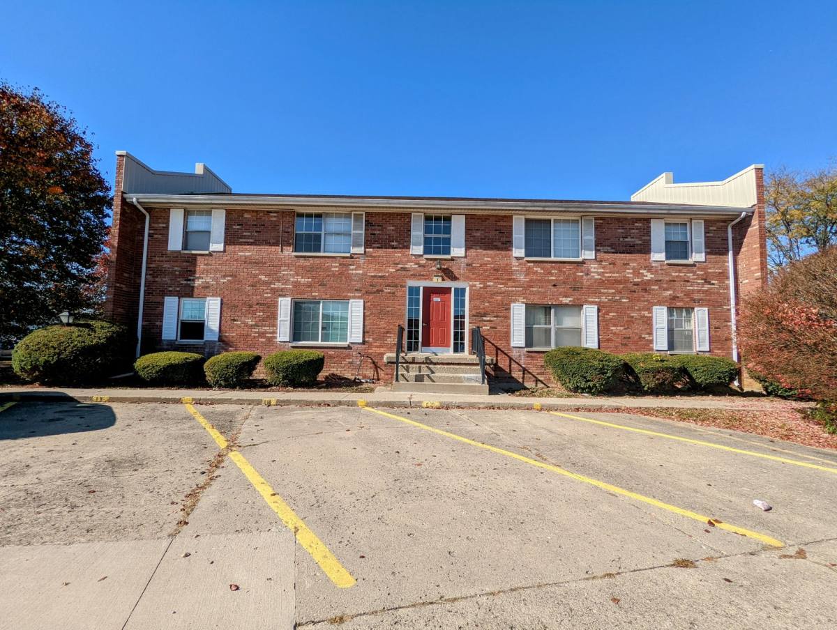 Apartment for rent at 1775 Antler Court, Elwood, IN 46036
