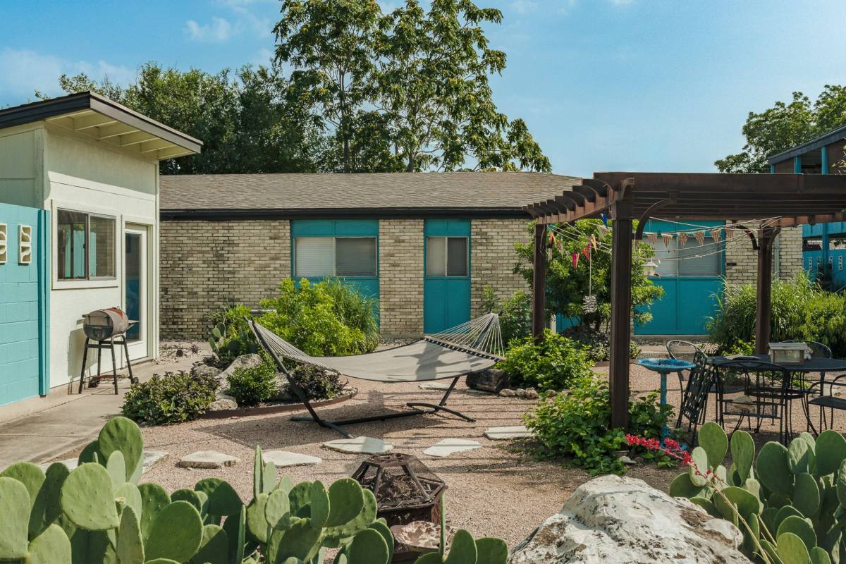 Apartment for rent at 1808 W 35th St, Austin, TX 78703