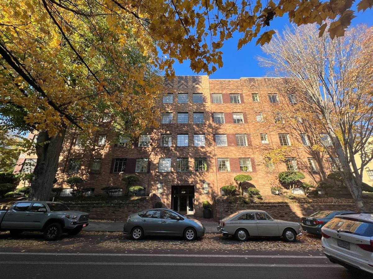 Apartment for rent at 1975 NW Everett St, Portland, OR 97209