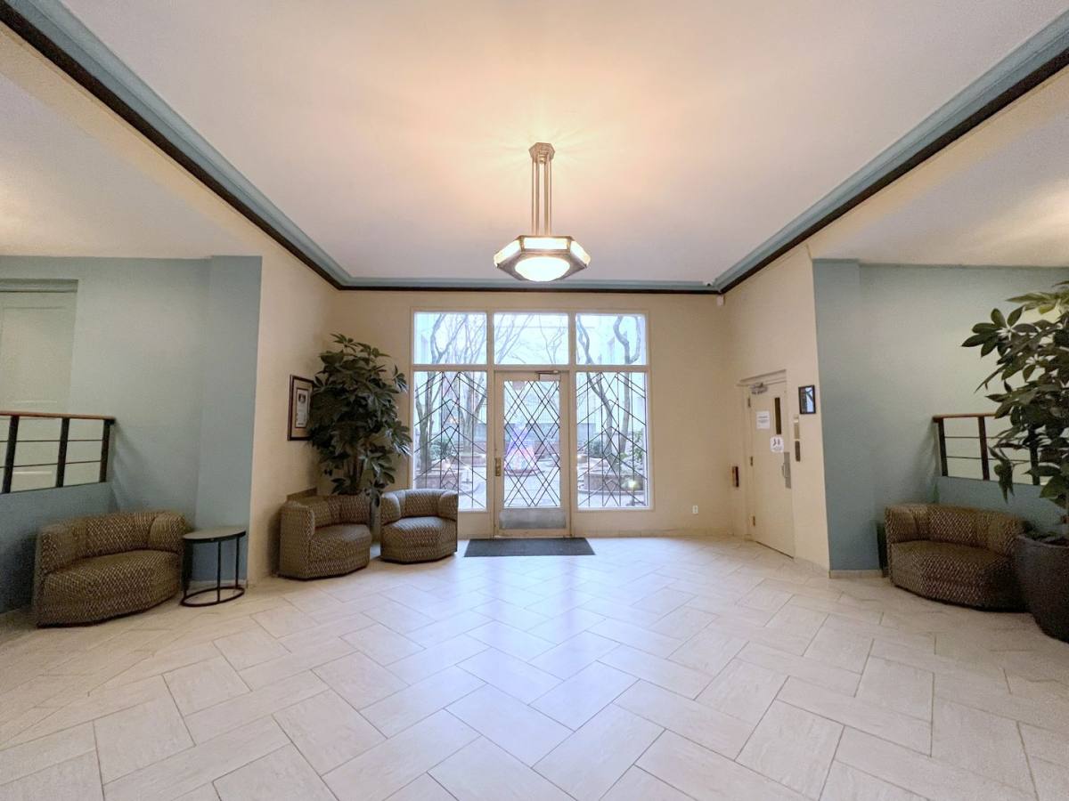 Apartment for rent at 1975 NW Everett St, Portland, OR 97209