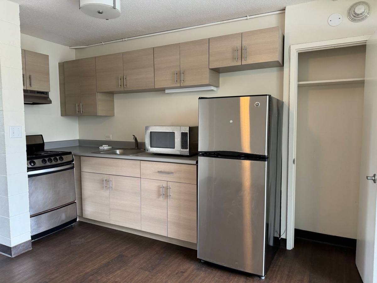 Apartment for rent at 2715 Kolo Place, Honolulu, HI 96826