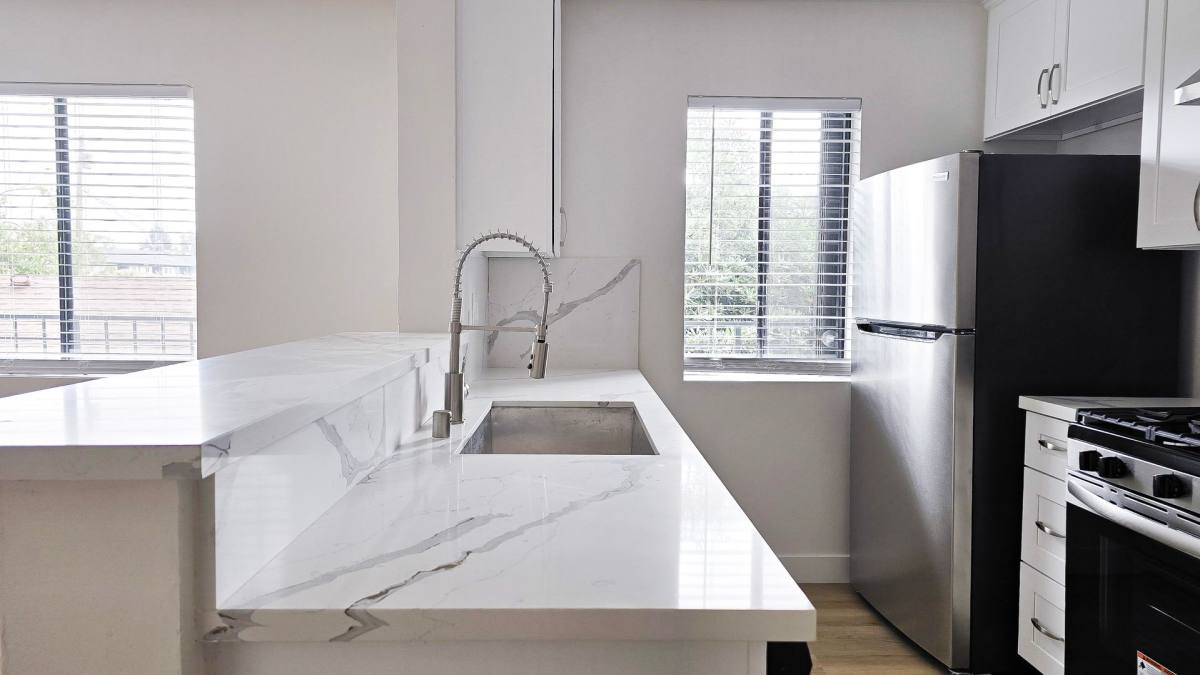 Apartment for rent at 3910 E 11th St, Long Beach, CA 90804