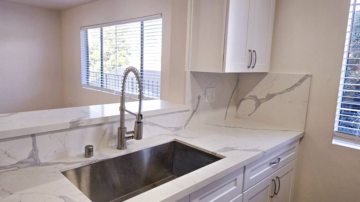 Apartment for rent at 3910 E 11th St, Long Beach, CA 90804