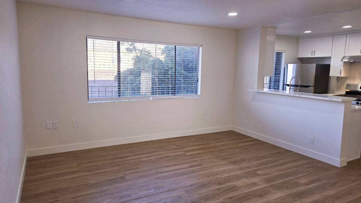Apartment for rent at 3910 E 11th St, Long Beach, CA 90804