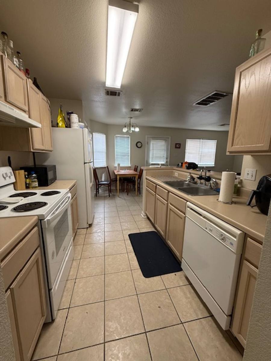 Apartment for rent at 911 Sagewood Trail, San Marcos, TX 78666