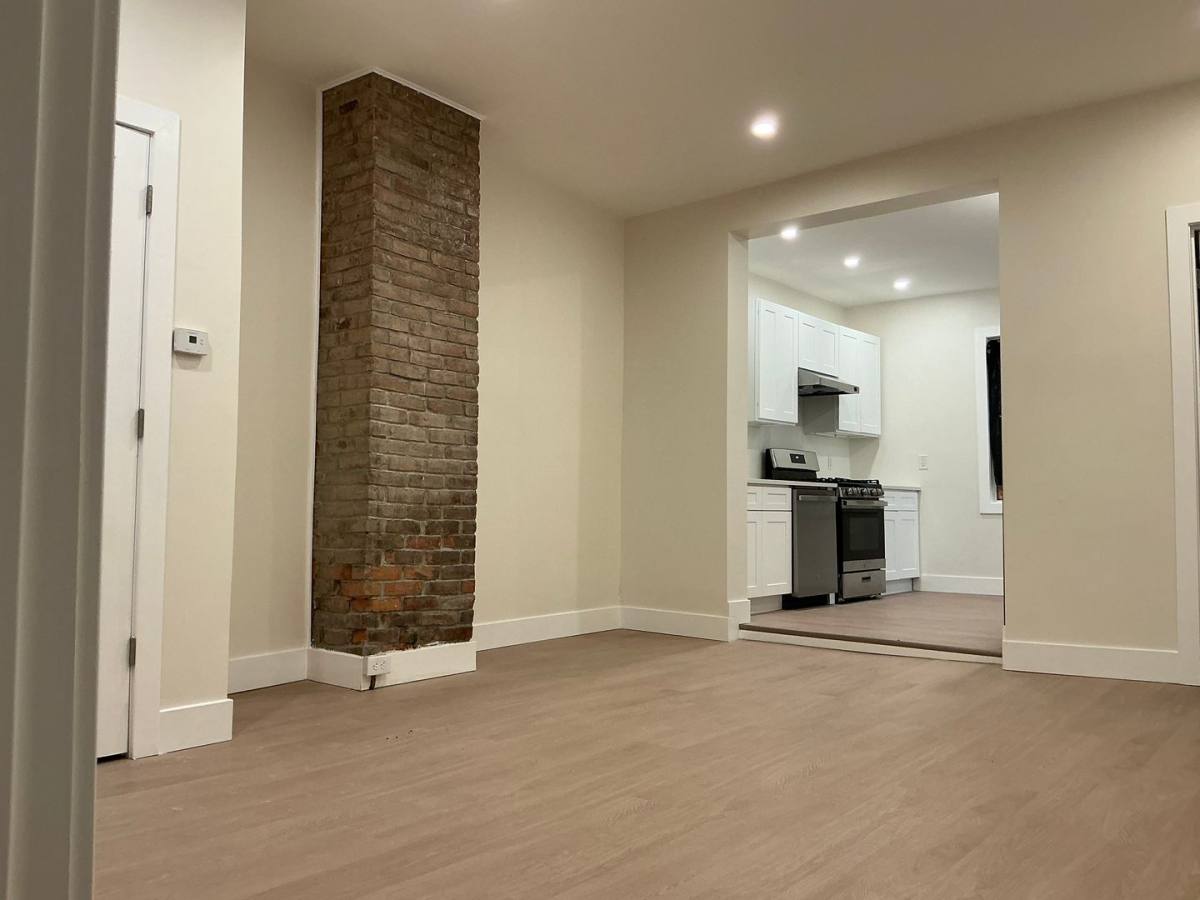 Apartment for rent at 51 Tyler St, Troy, NY 12180
