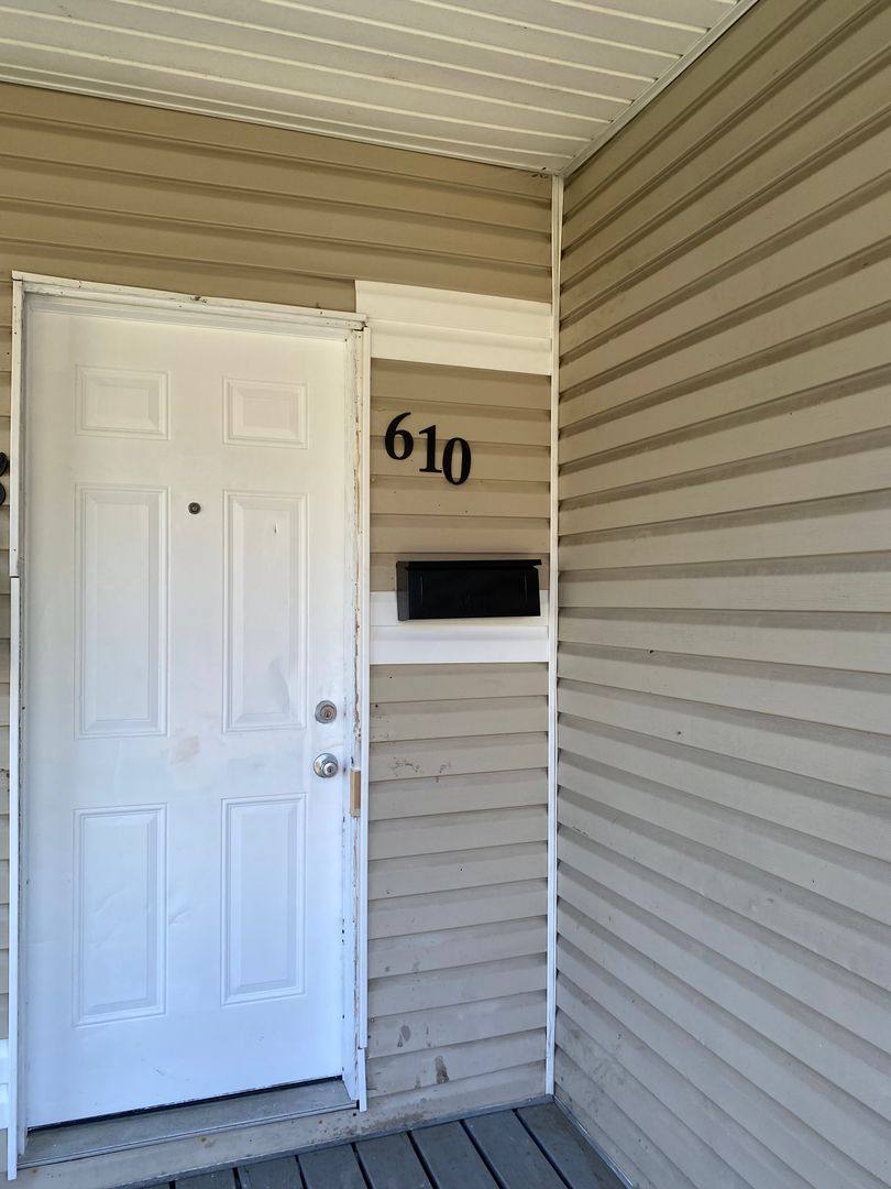 Apartment for rent at 608-610 Racine Ave, Columbus, OH 43204