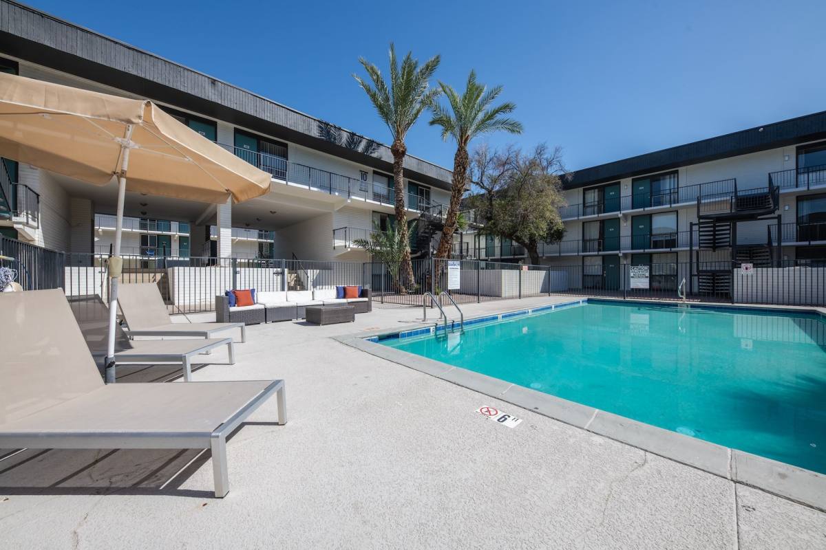 Apartment for rent at 2028 W Indian School Rd, Phoenix, AZ 85015