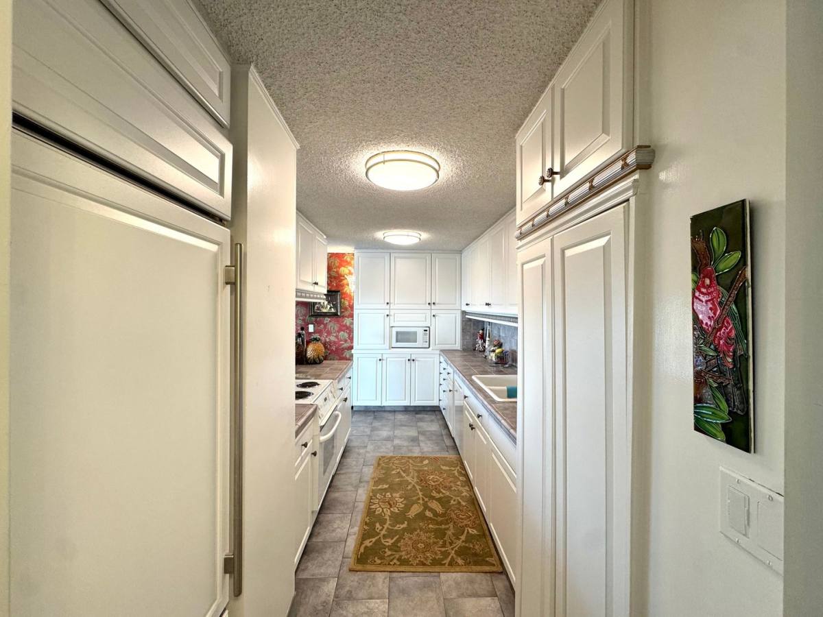 Apartment for rent at 5400 The Toledo, Long Beach, CA 90803