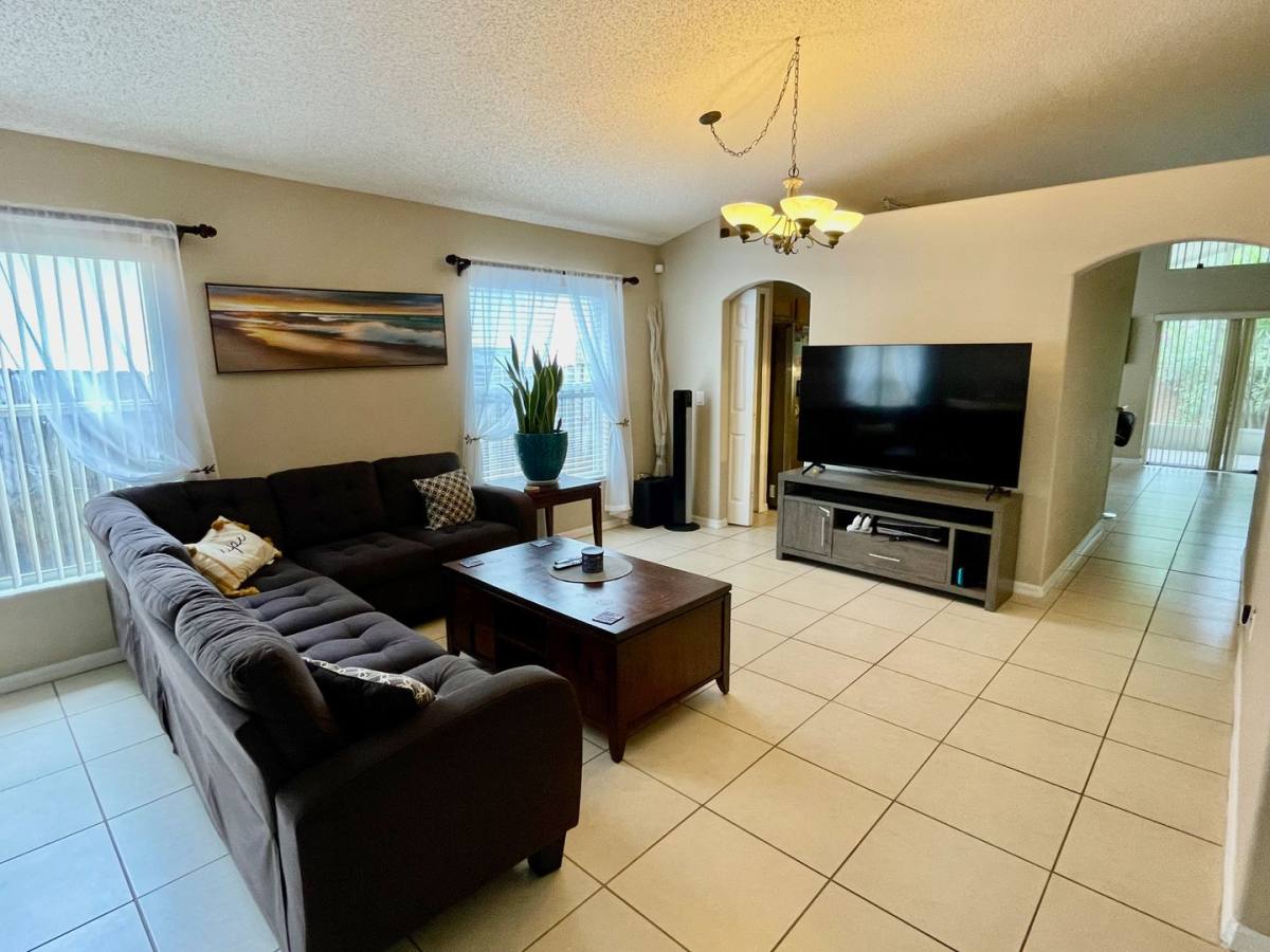 House for rent at 3729 Shawn Circle, Orlando, FL 32826
