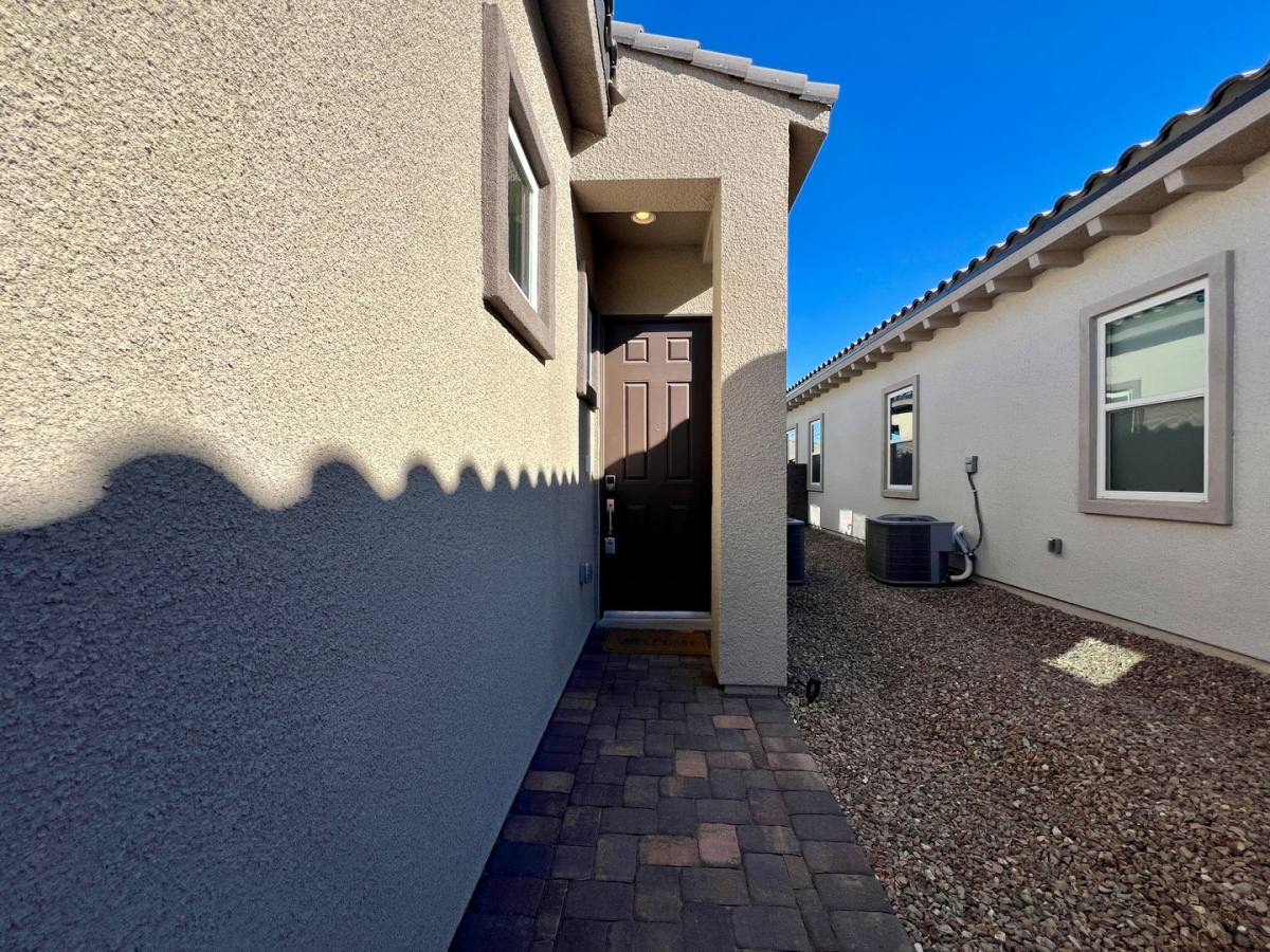 House for rent at 116 Ibiza Lake Dr, Henderson, NV 89011