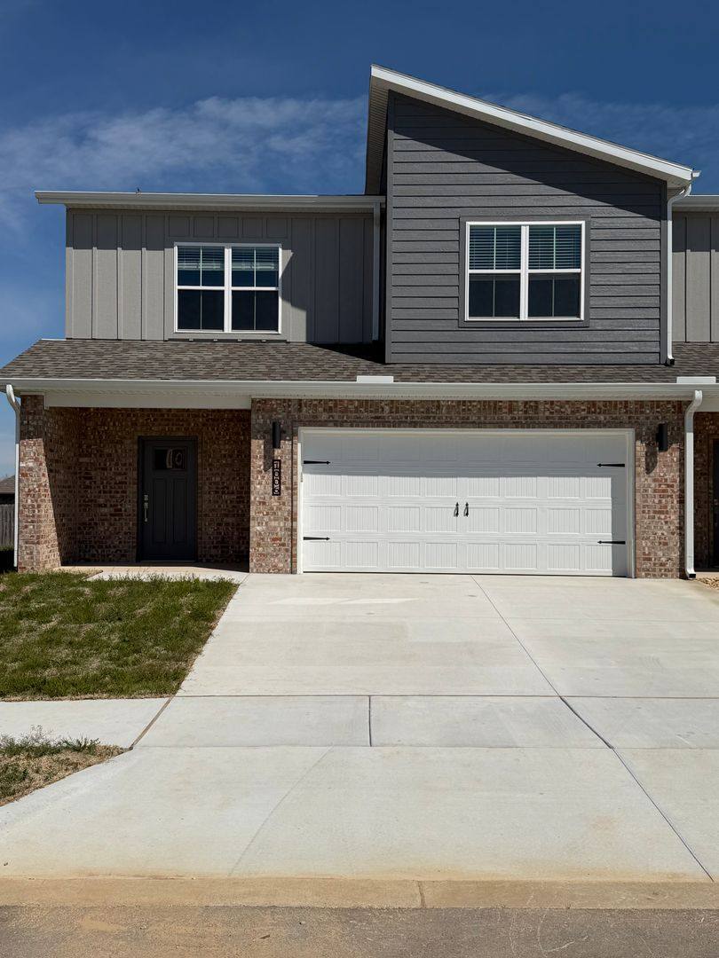Townhouse for rent at 1006 Seaborn Way, Pea Ridge, AR 72751
