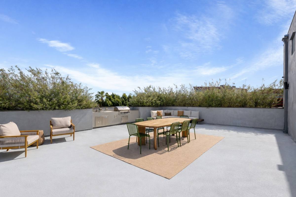 Apartment for rent at 829 Larrabee St, West Hollywood, CA 90069